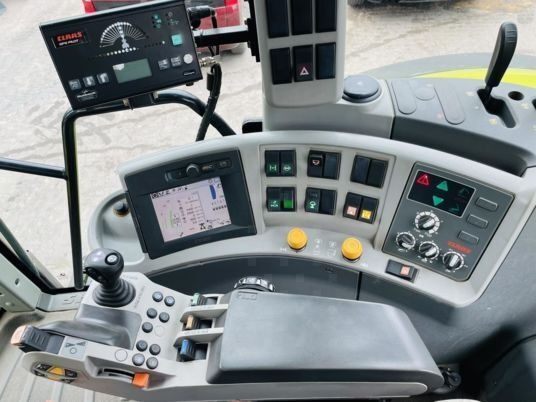 Claas AXION 840 CEBIS - טרקטור חקלאי: תמונה 2 Claas AXION 840 CEBIS - טרקטור חקלאי: תמונה 2