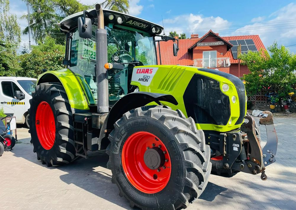 Claas Arion 620 - טרקטור חקלאי: תמונה 1 Claas Arion 620 - טרקטור חקלאי: תמונה 1