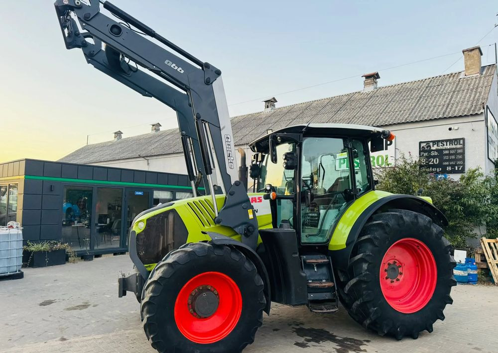 Claas Arion 650 - טרקטור חקלאי: תמונה 2 Claas Arion 650 - טרקטור חקלאי: תמונה 2