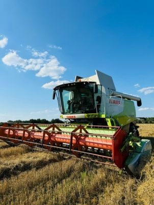 Claas LEXION 750 APS HYBRID - מקצרת קומבינה: תמונה 4 Claas LEXION 750 APS HYBRID - מקצרת קומבינה: תמונה 4