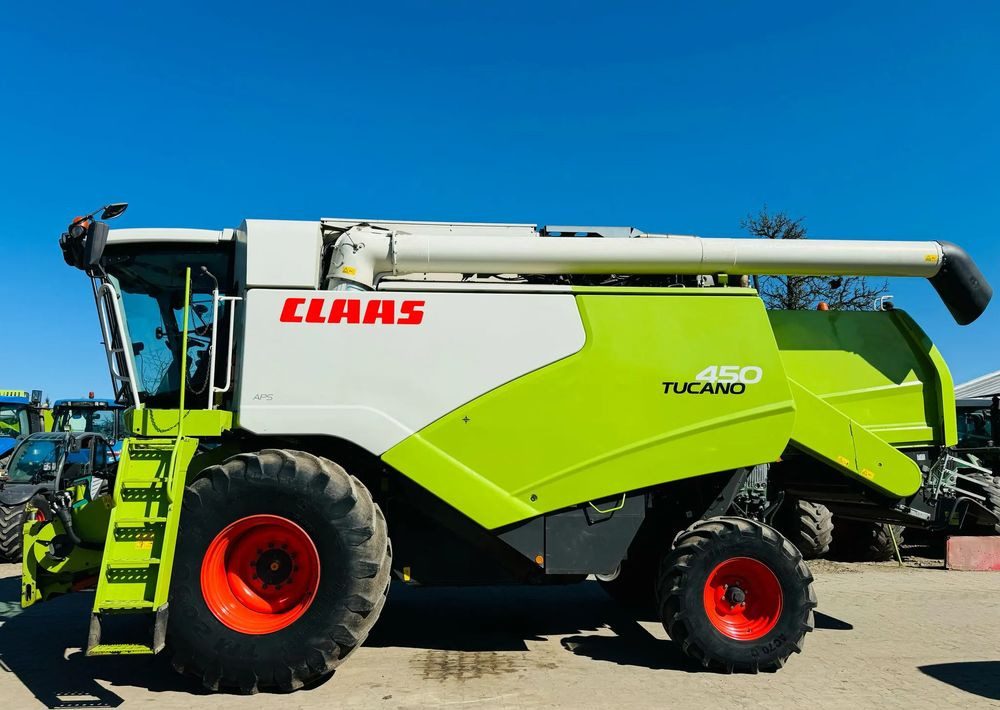 Claas Tucano 450 - מקצרת קומבינה: תמונה 1 Claas Tucano 450 - מקצרת קומבינה: תמונה 1