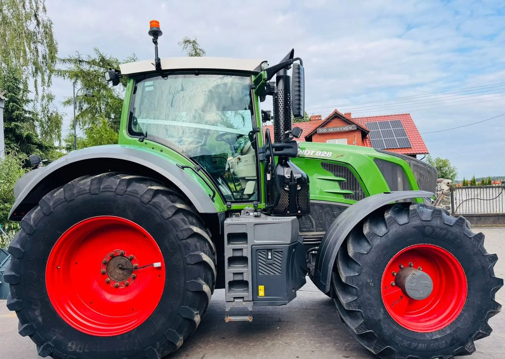 Fendt 828 Vario Profi Plus - טרקטור חקלאי: תמונה 5 Fendt 828 Vario Profi Plus - טרקטור חקלאי: תמונה 5