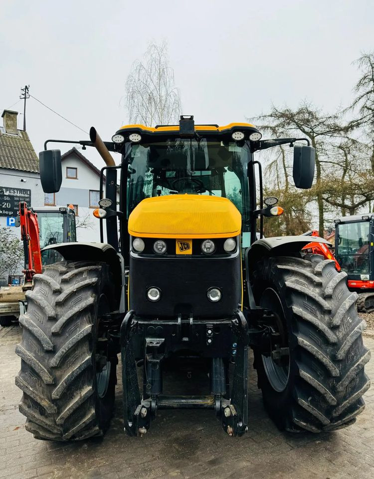 JCB FASTRAC 4220 - טרקטור חקלאי: תמונה 2 JCB FASTRAC 4220 - טרקטור חקלאי: תמונה 2