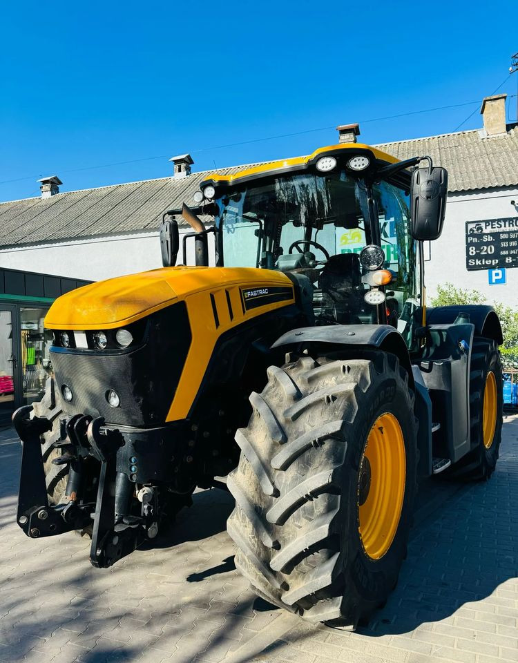 טרקטור חקלאי JCB Fastrac 4220: תמונה 11
