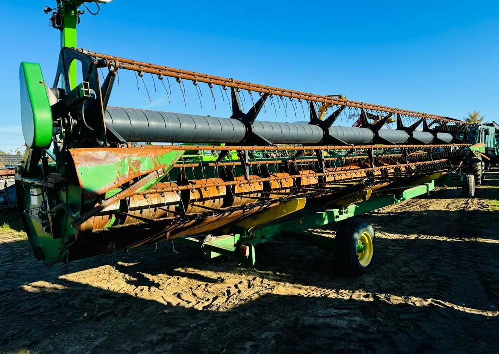 John Deere 630R - ראש תבואה: תמונה 3 John Deere 630R - ראש תבואה: תמונה 3