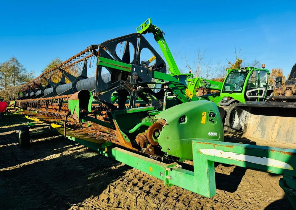 John Deere 630R - ראש תבואה: תמונה 1 John Deere 630R - ראש תבואה: תמונה 1