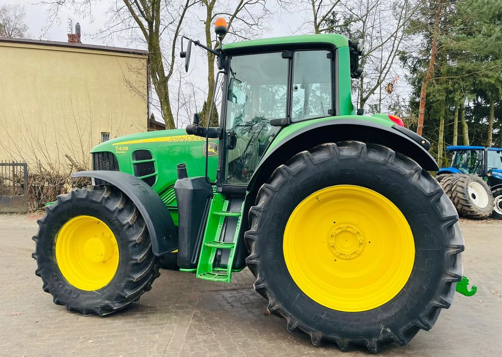 John Deere 7430 - טרקטור חקלאי: תמונה 4 John Deere 7430 - טרקטור חקלאי: תמונה 4