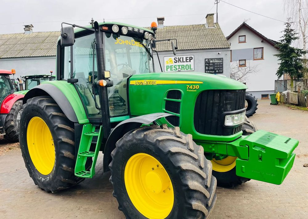John Deere 7430 - טרקטור חקלאי: תמונה 2 John Deere 7430 - טרקטור חקלאי: תמונה 2