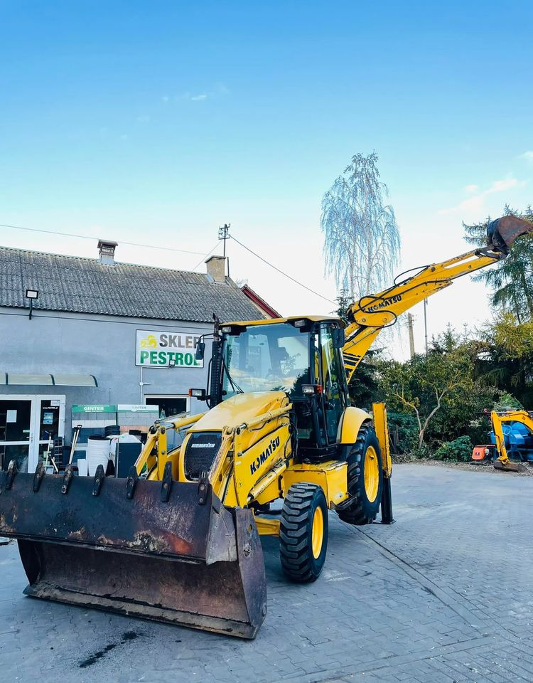 Komatsu WB93R - מחפרון: תמונה 3 Komatsu WB93R - מחפרון: תמונה 3