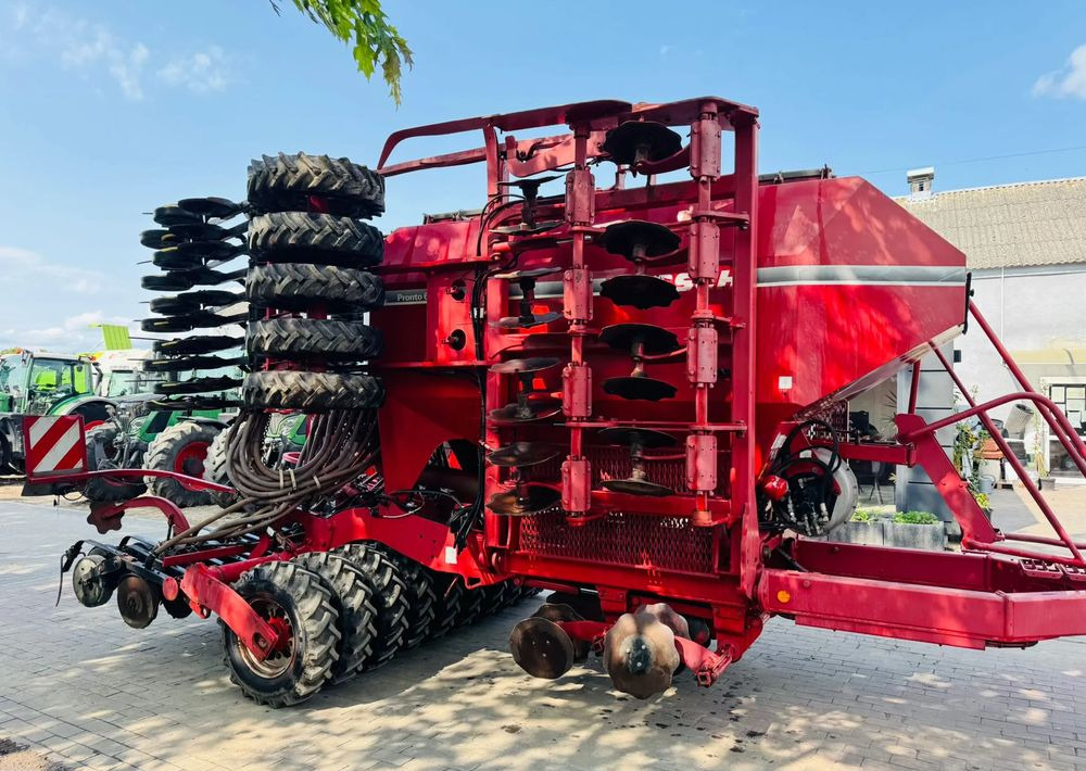 Kverneland U-drill 6000 - מקדחת זרעים: תמונה 1 Kverneland U-drill 6000 - מקדחת זרעים: תמונה 1