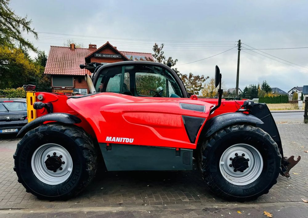 Manitou 840-137 - מפעיל טלסקופי: תמונה 3 Manitou 840-137 - מפעיל טלסקופי: תמונה 3