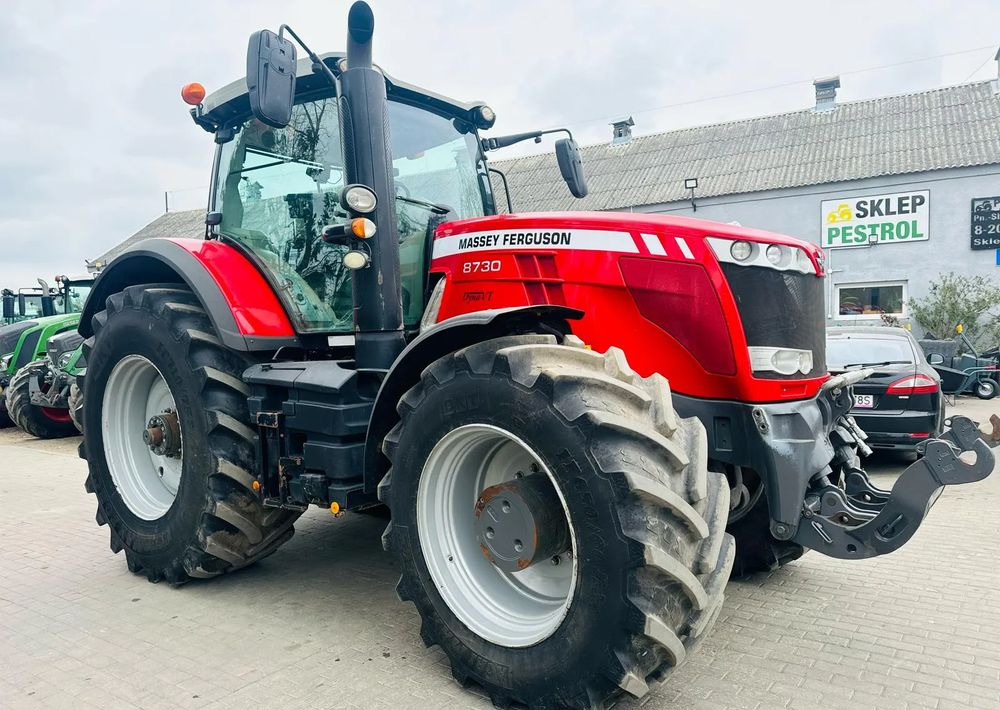 Massey Ferguson 8680 Dyna-VT - טרקטור חקלאי: תמונה 2 Massey Ferguson 8680 Dyna-VT - טרקטור חקלאי: תמונה 2