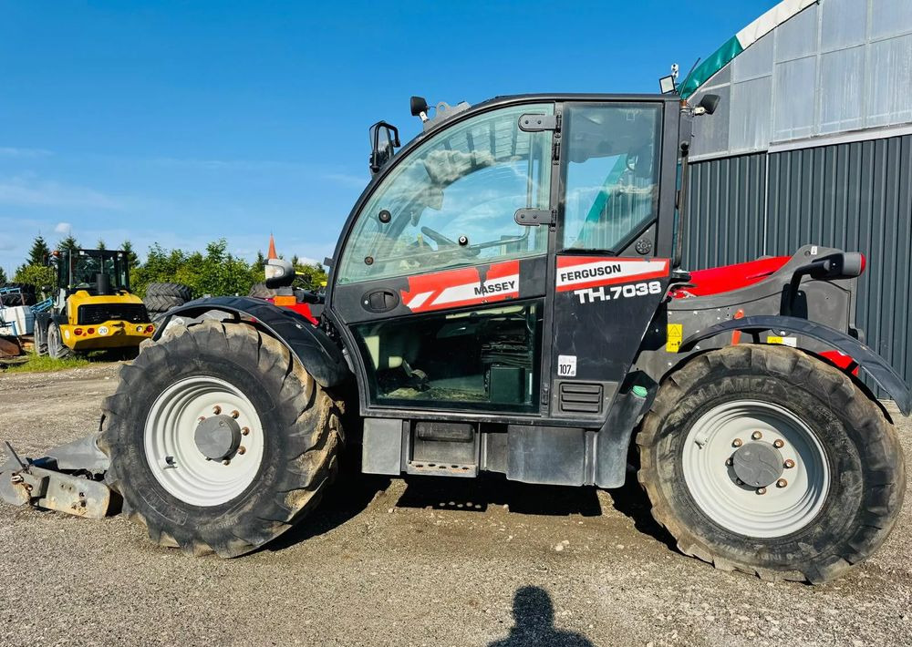 Massey Ferguson TH 70.38 - מפעיל טלסקופי: תמונה 3 Massey Ferguson TH 70.38 - מפעיל טלסקופי: תמונה 3