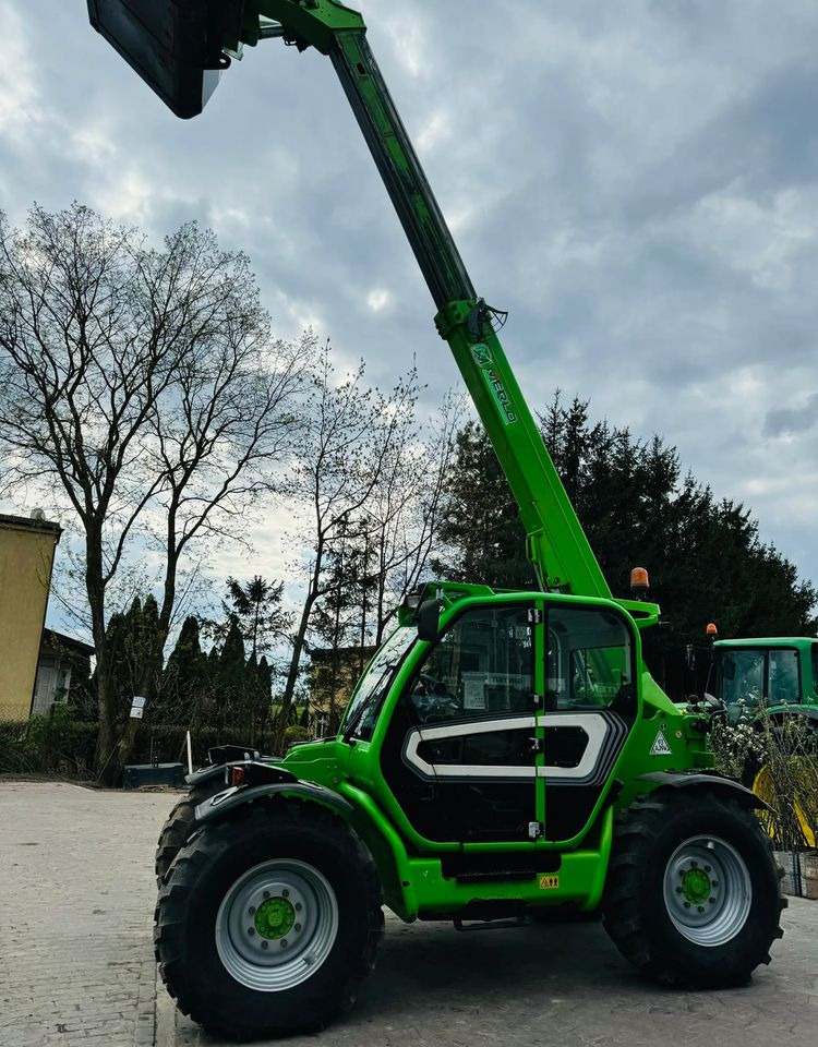 Merlo TF 42.7-156 - מפעיל טלסקופי: תמונה 2 Merlo TF 42.7-156 - מפעיל טלסקופי: תמונה 2