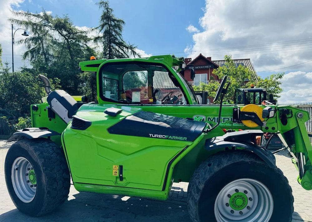 Merlo TF42.7 CS - מפעיל טלסקופי: תמונה 1 Merlo TF42.7 CS - מפעיל טלסקופי: תמונה 1