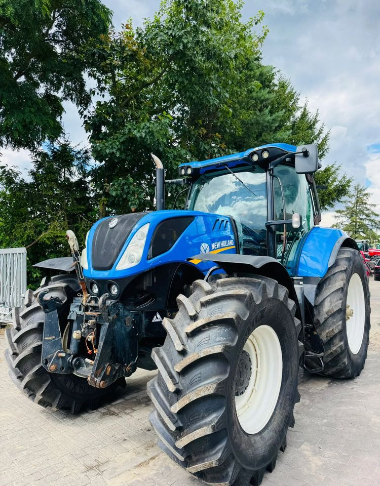 New Holland T7.230 - טרקטור חקלאי: תמונה 1 New Holland T7.230 - טרקטור חקלאי: תמונה 1