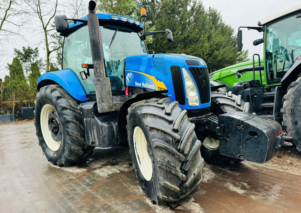 New Holland T8020 - טרקטור חקלאי: תמונה 3 New Holland T8020 - טרקטור חקלאי: תמונה 3