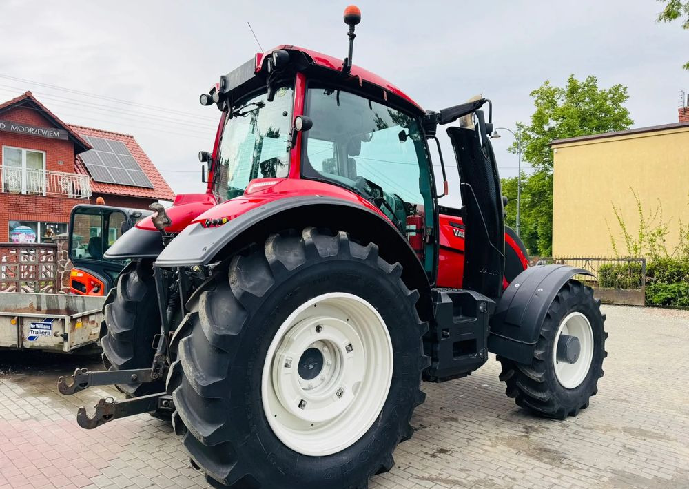 Valtra T154 - טרקטור חקלאי: תמונה 4 Valtra T154 - טרקטור חקלאי: תמונה 4