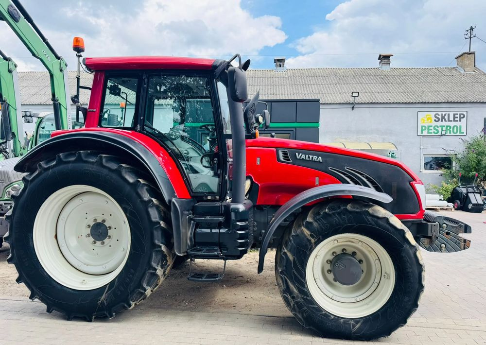 Valtra T213 Versu Unlimited - טרקטור חקלאי: תמונה 2 Valtra T213 Versu Unlimited - טרקטור חקלאי: תמונה 2