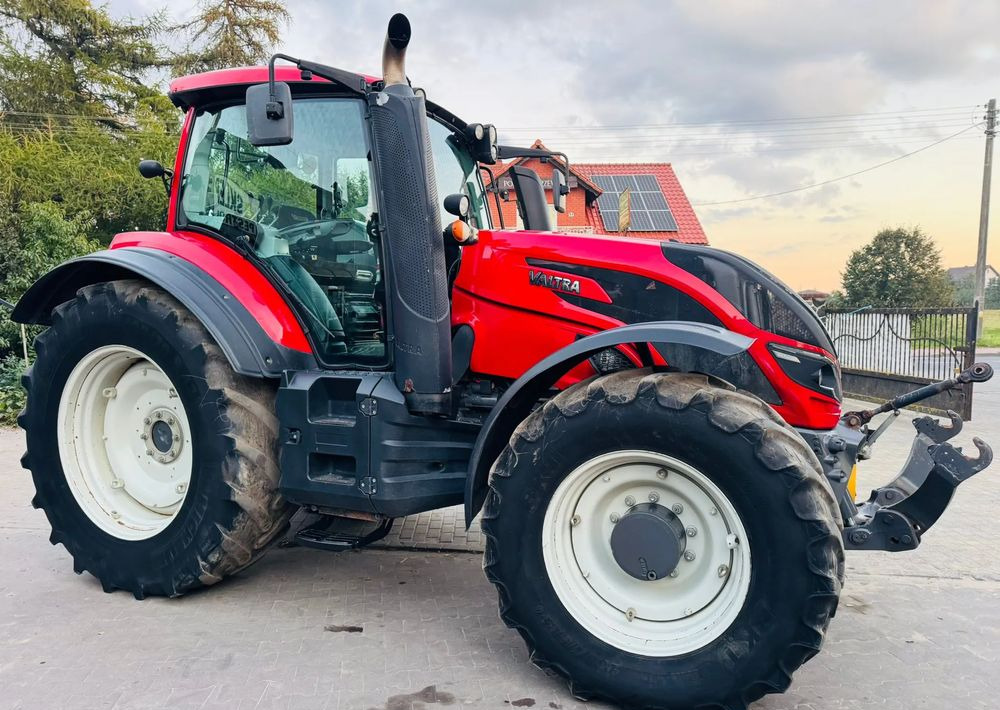 Valtra T214 ACTIVE - טרקטור חקלאי: תמונה 4 Valtra T214 ACTIVE - טרקטור חקלאי: תמונה 4