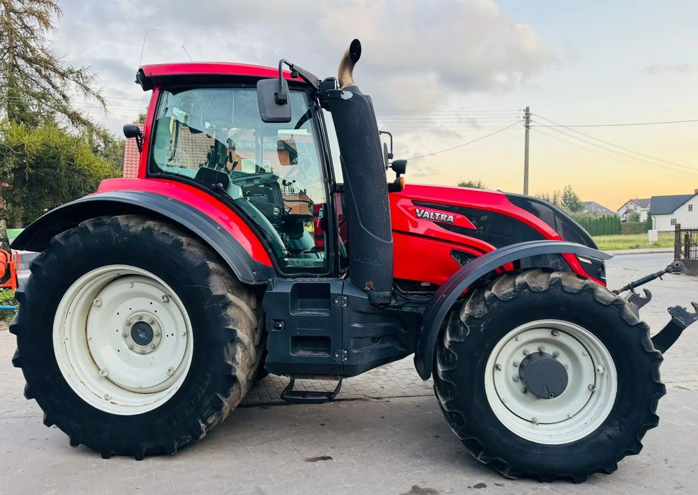 Valtra T214 ACTIVE - טרקטור חקלאי: תמונה 3 Valtra T214 ACTIVE - טרקטור חקלאי: תמונה 3