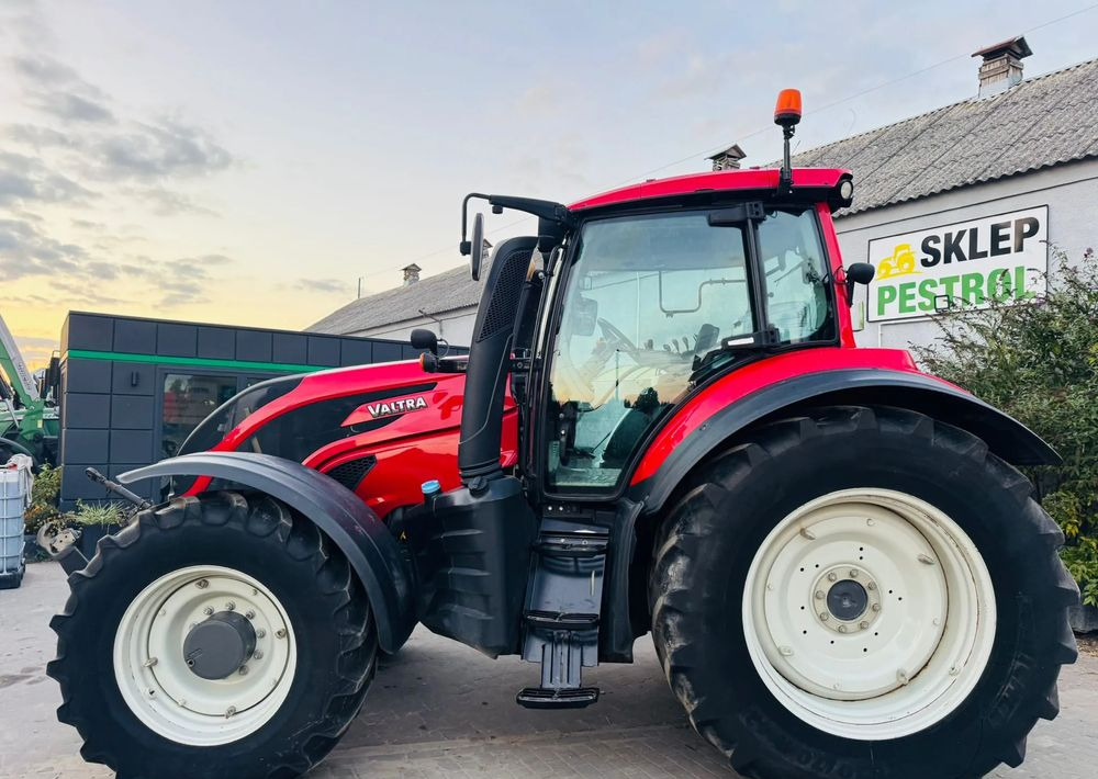 Valtra T214 ACTIVE - טרקטור חקלאי: תמונה 2 Valtra T214 ACTIVE - טרקטור חקלאי: תמונה 2