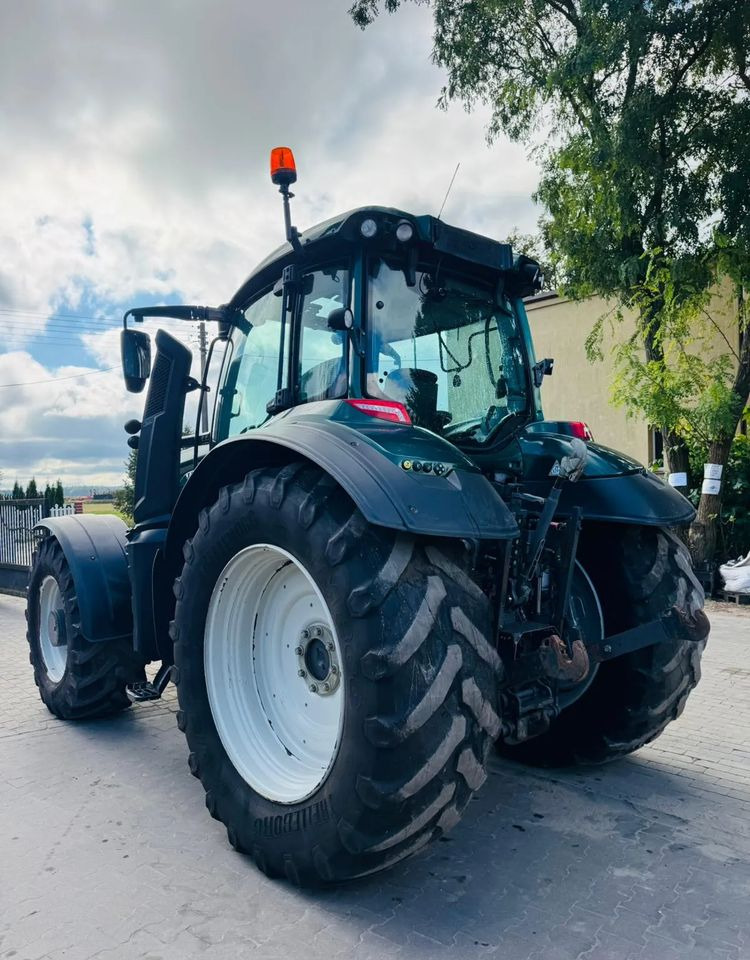 Valtra T214 Versu - טרקטור חקלאי: תמונה 2 Valtra T214 Versu - טרקטור חקלאי: תמונה 2