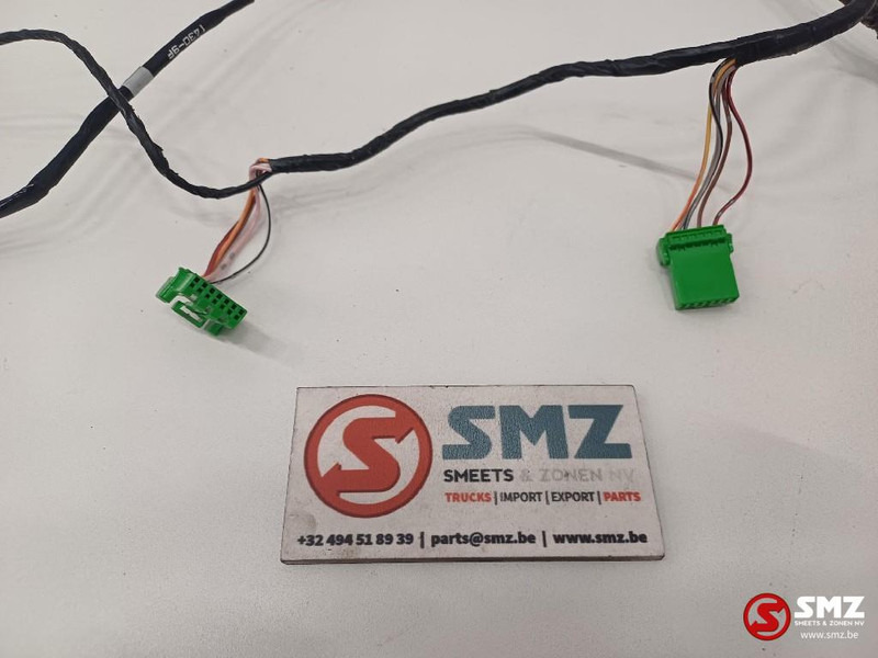 Caterpillar Air Conditioning Evaporation wire harness Caterpil - כבלים/ רתמת חוט עבור משאית: תמונה 2 Caterpillar Air Conditioning Evaporation wire harness Caterpil - כבלים/ רתמת חוט עבור משאית: תמונה 2