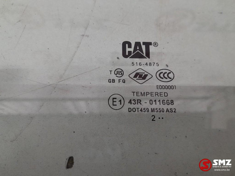 Caterpillar Glass rear Caterpillar - חלון וחלקים עבור ציוד לטיפול בחומרים: תמונה 3 Caterpillar Glass rear Caterpillar - חלון וחלקים עבור ציוד לטיפול בחומרים: תמונה 3