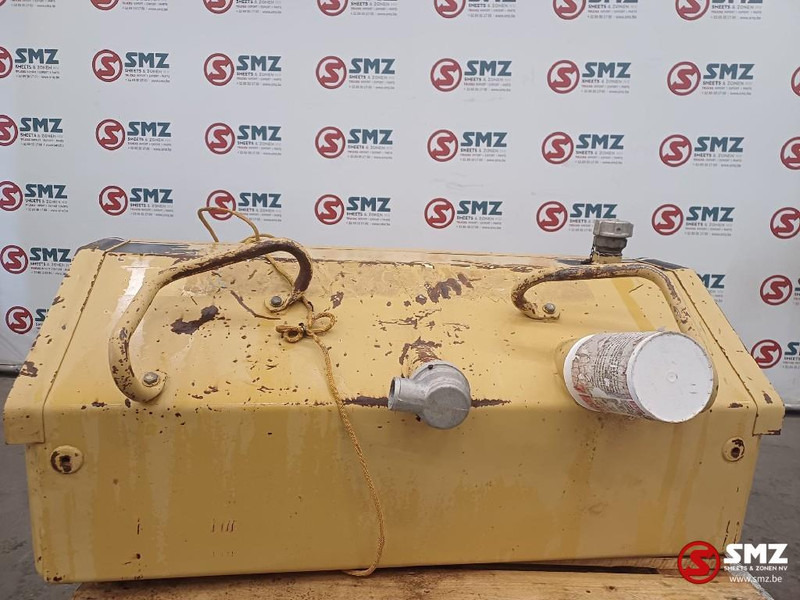 Caterpillar Occ brandstoftank D6M Caterpillar - מכל דלק: תמונה 1 Caterpillar Occ brandstoftank D6M Caterpillar - מכל דלק: תמונה 1