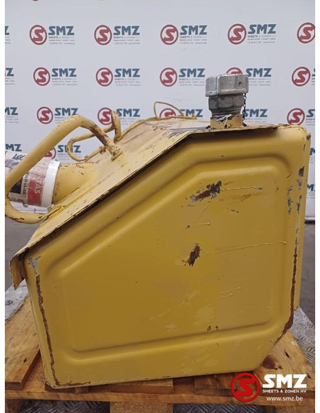 Caterpillar Occ brandstoftank D6M Caterpillar - מכל דלק: תמונה 3 Caterpillar Occ brandstoftank D6M Caterpillar - מכל דלק: תמונה 3