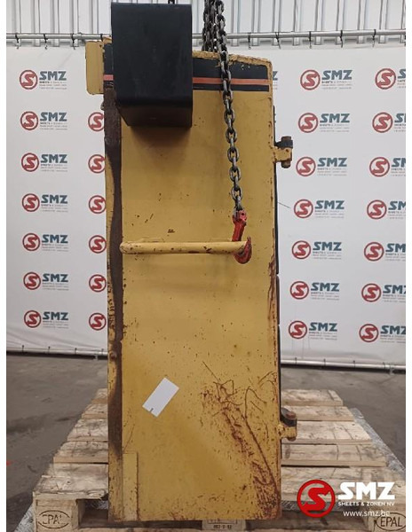 Caterpillar Occ grille D6M Caterpillar - מכסה מנוע: תמונה 3 Caterpillar Occ grille D6M Caterpillar - מכסה מנוע: תמונה 3