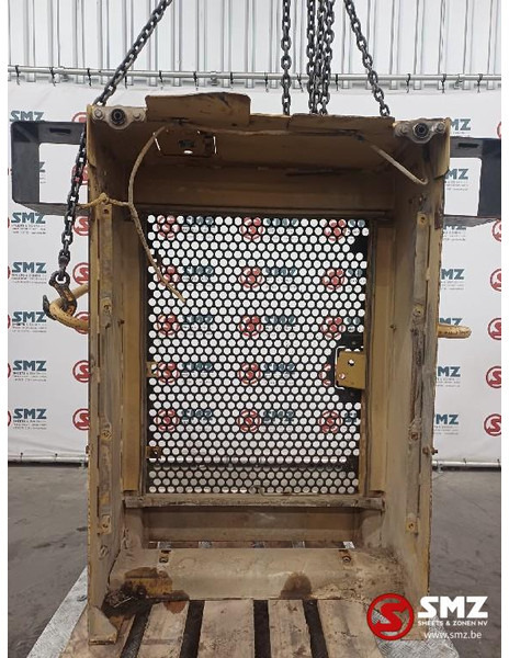 Caterpillar Occ grille D6M Caterpillar - מכסה מנוע: תמונה 2 Caterpillar Occ grille D6M Caterpillar - מכסה מנוע: תמונה 2