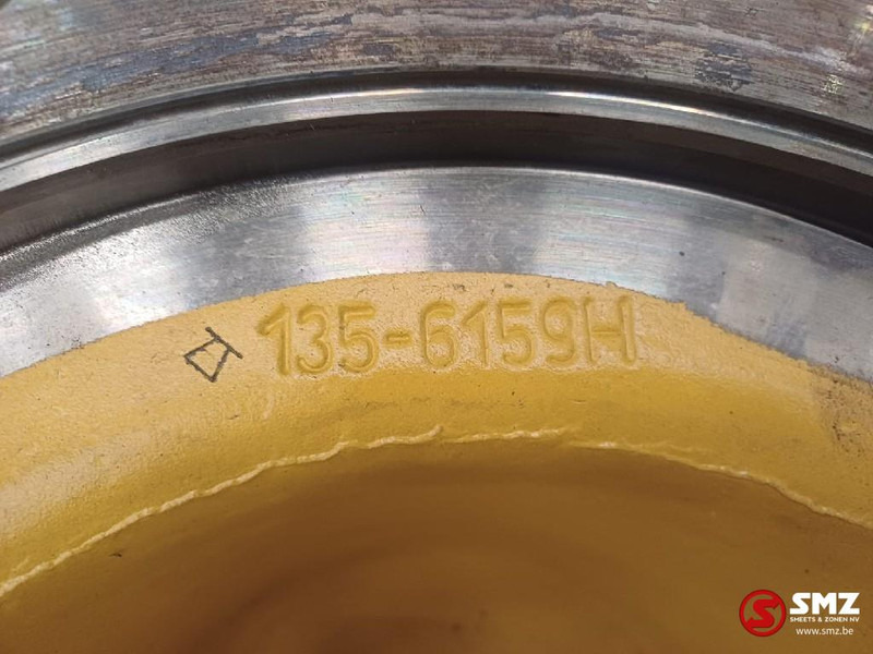 Caterpillar Occ hub sprocket + spindle D6M Caterpillar - מסגרת/ שלדה: תמונה 4 Caterpillar Occ hub sprocket + spindle D6M Caterpillar - מסגרת/ שלדה: תמונה 4
