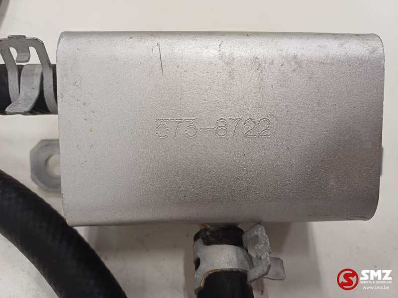 Caterpillar Tank coolant Caterpillar - מערכת קירור עבור ציוד לטיפול בחומרים: תמונה 3 Caterpillar Tank coolant Caterpillar - מערכת קירור עבור ציוד לטיפול בחומרים: תמונה 3