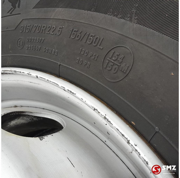 Continental Occ vrachtwagenband 315/70R22.5 156/150L Continent - צמיג עבור משאית: תמונה 4 Continental Occ vrachtwagenband 315/70R22.5 156/150L Continent - צמיג עבור משאית: תמונה 4