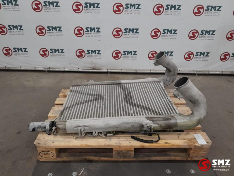 DAF Occ intercooler DAF - מקרר פנימי עבור משאית: תמונה 2 DAF Occ intercooler DAF - מקרר פנימי עבור משאית: תמונה 2