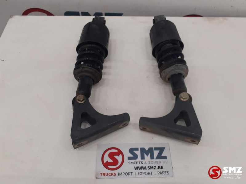 DAF Occ set cabineschokdempers DAF - בולם זעזועים עבור משאית: תמונה 1 DAF Occ set cabineschokdempers DAF - בולם זעזועים עבור משאית: תמונה 1