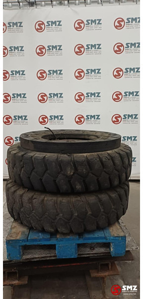 DUNLOP Occ industrieband 10.00-20 Dunlop - צמיג עבור משאית: תמונה 1 DUNLOP Occ industrieband 10.00-20 Dunlop - צמיג עבור משאית: תמונה 1