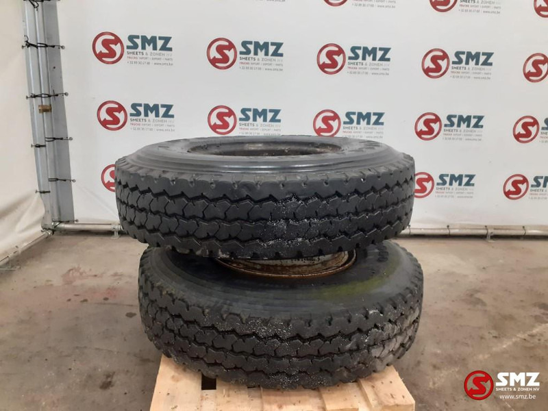 Firestone Occ vrachtwagenband Firestone 12.00R20 - צמיג עבור משאית: תמונה 1 Firestone Occ vrachtwagenband Firestone 12.00R20 - צמיג עבור משאית: תמונה 1