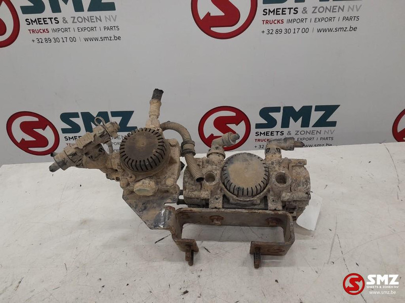Iveco Occ EBS achterasmodulator Iveco - חלקי חילוף עבור משאית: תמונה 2 Iveco Occ EBS achterasmodulator Iveco - חלקי חילוף עבור משאית: תמונה 2
