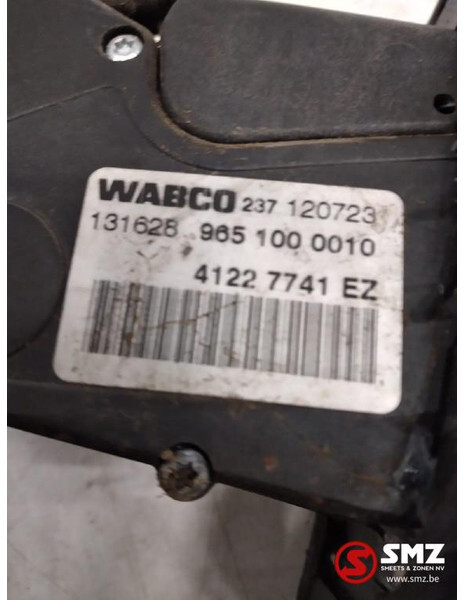 Iveco Occ gaspedaal Iveco - תא ופנים הרכב עבור משאית: תמונה 3 Iveco Occ gaspedaal Iveco - תא ופנים הרכב עבור משאית: תמונה 3