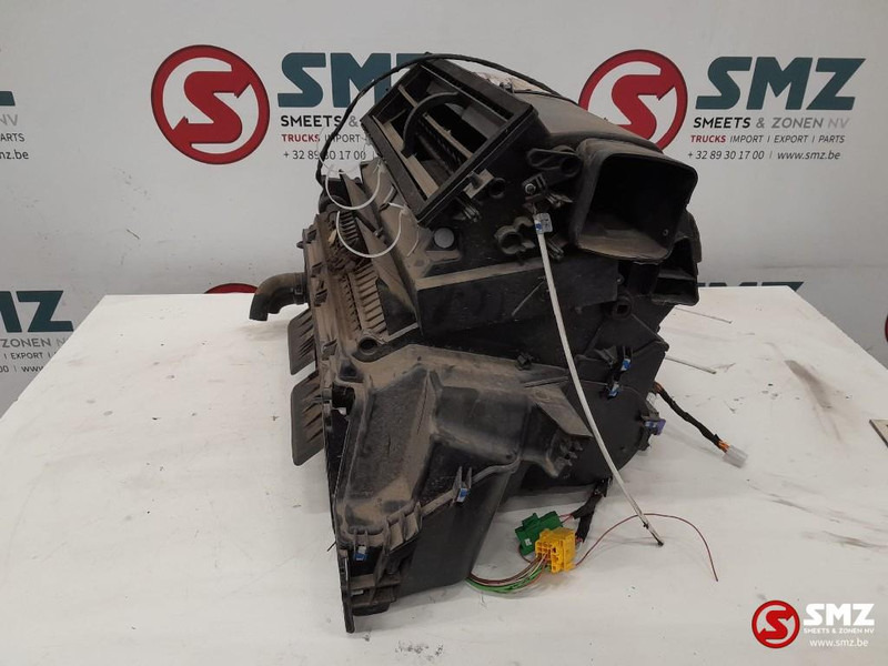 Iveco Occ kachelhuis Iveco - חימום/ אוורור עבור משאית: תמונה 3 Iveco Occ kachelhuis Iveco - חימום/ אוורור עבור משאית: תמונה 3