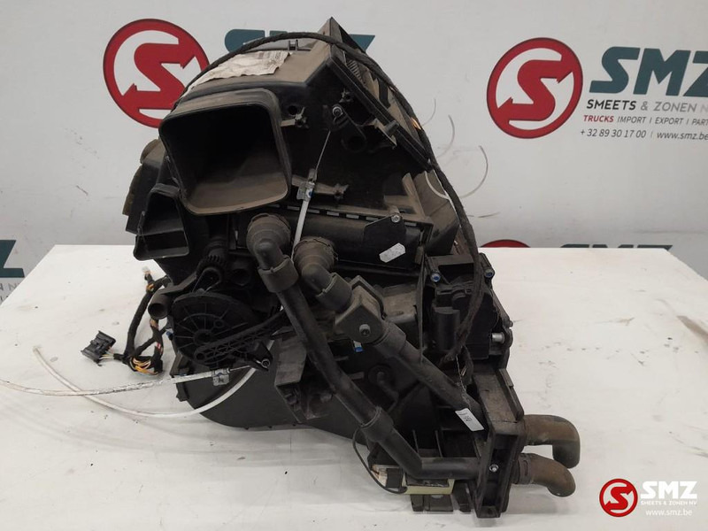 Iveco Occ kachelhuis Iveco - חימום/ אוורור עבור משאית: תמונה 4 Iveco Occ kachelhuis Iveco - חימום/ אוורור עבור משאית: תמונה 4