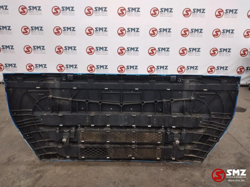 Iveco Occ voorgrille/ motorkap Iveco Stralis 504170809 - גריל עבור משאית: תמונה 2 Iveco Occ voorgrille/ motorkap Iveco Stralis 504170809 - גריל עבור משאית: תמונה 2