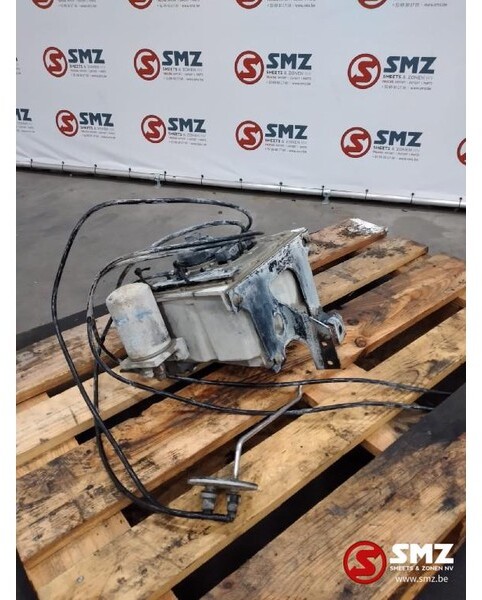 MAN Occ AdBlue module MAN TGS Bosch Denoxtronic 003852 - מערכת דלק עבור משאית: תמונה 1 MAN Occ AdBlue module MAN TGS Bosch Denoxtronic 003852 - מערכת דלק עבור משאית: תמונה 1