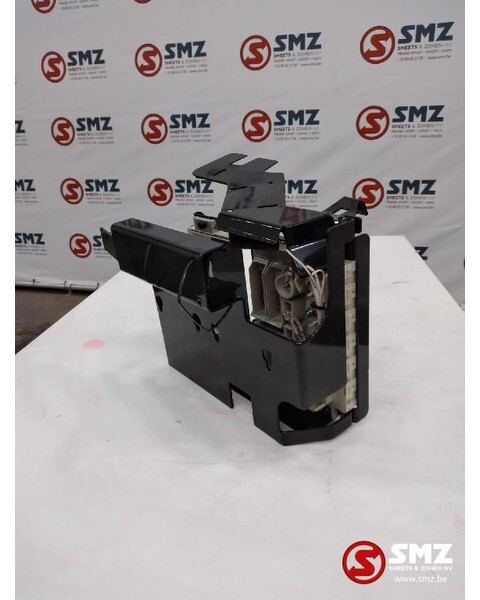 MAN Occ Zekeringskast MAN TGX 81254446074 - נתיך עבור משאית: תמונה 2 MAN Occ Zekeringskast MAN TGX 81254446074 - נתיך עבור משאית: תמונה 2