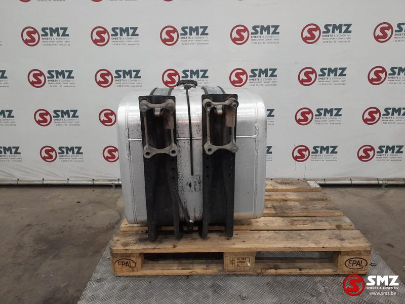 MAN Occ brandstoftank + steunen 250L MAN - מכל דלק עבור משאית: תמונה 2 MAN Occ brandstoftank + steunen 250L MAN - מכל דלק עבור משאית: תמונה 2