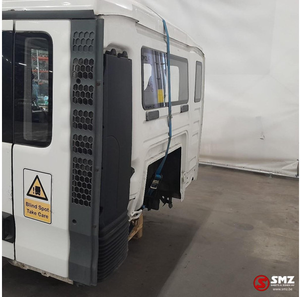 MAN Occ cabine RHD MAN TGA - תא ופנים הרכב עבור משאית: תמונה 4 MAN Occ cabine RHD MAN TGA - תא ופנים הרכב עבור משאית: תמונה 4