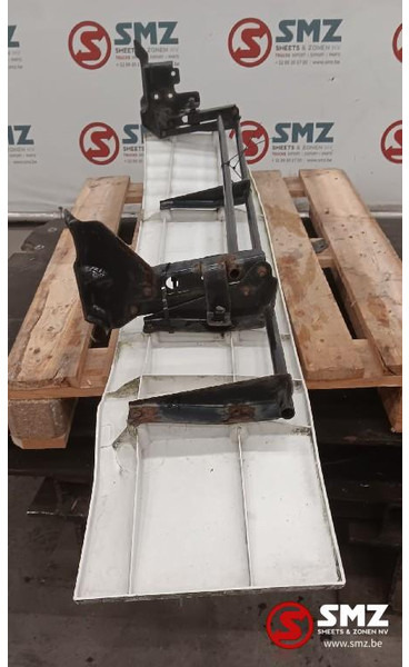 MAN Occ cabinespoiler rechts MAN - אווירודינמיקה/ ספוילר עבור משאית: תמונה 3 MAN Occ cabinespoiler rechts MAN - אווירודינמיקה/ ספוילר עבור משאית: תמונה 3